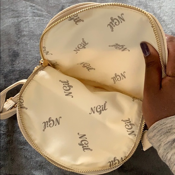 Ivory Crossbody Bag - Picture 4 of 5